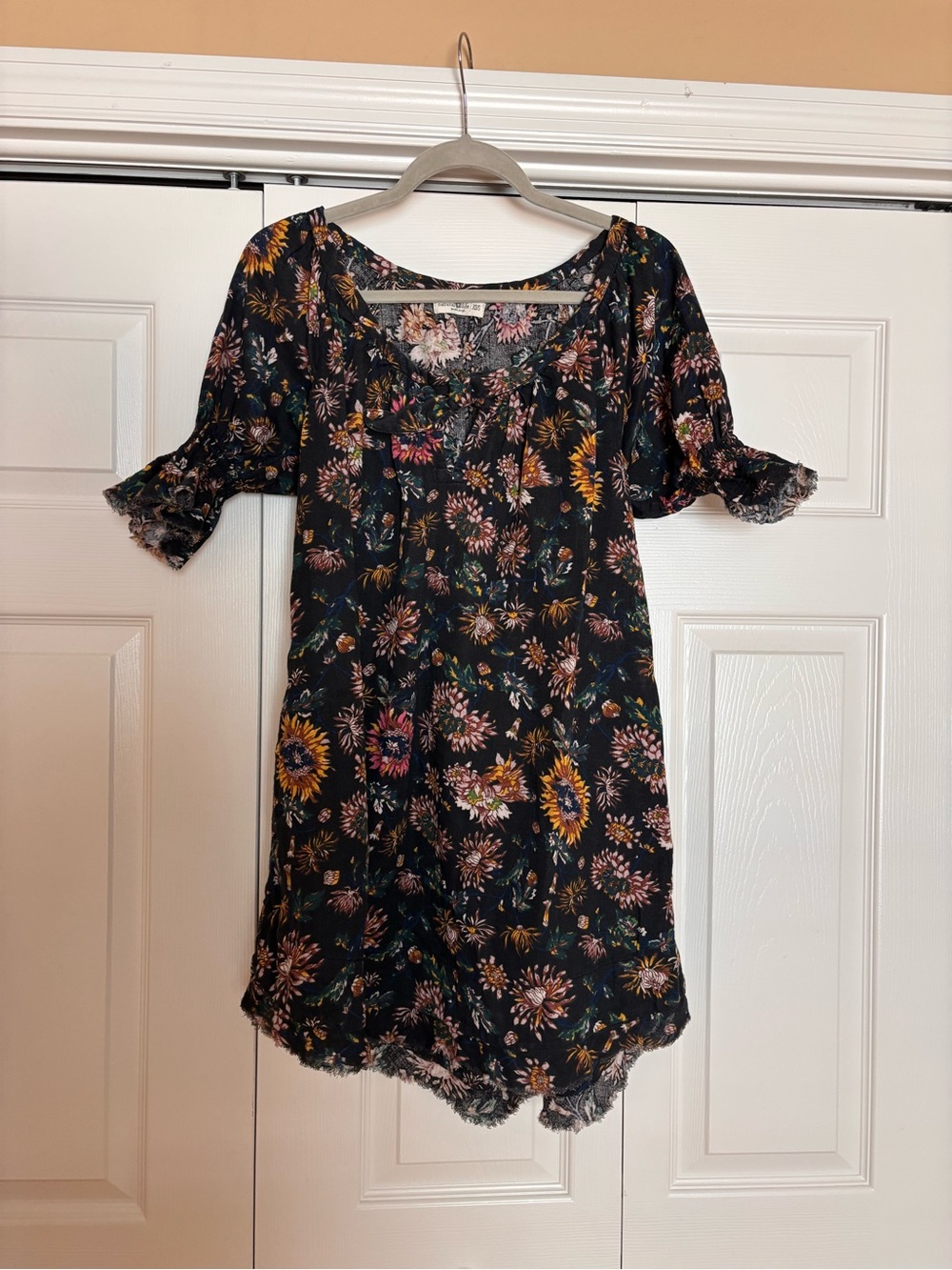 Natural Life Gauze Black Floral Short Dress with Puff Sleeves
